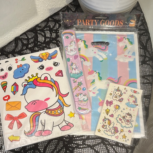Other - Unicorn Party Supplies Set set of 12